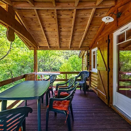 6 Personnes Avec Terrasse - Api-1-52-233 * Fenouillet (Pyrenees-Orientales)
