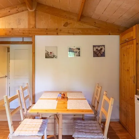 6 Personnes Avec Terrasse - Api-1-52-233 Camping