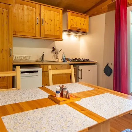 6 Personnes Avec Terrasse - Api-1-52-233 Fenouillet (Pyrenees-Orientales)