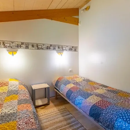 6 Personnes Avec Terrasse - Api-1-52-233 Fenouillet (Pyrenees-Orientales)