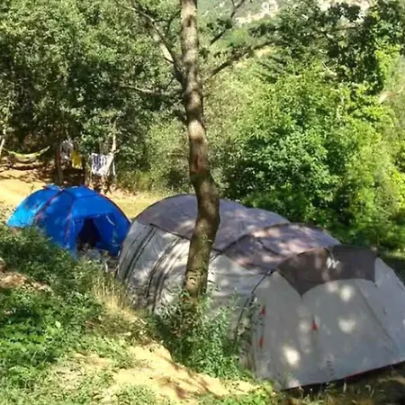 Camping 6 Personnes Avec Terrasse - Api-1-52-233 *