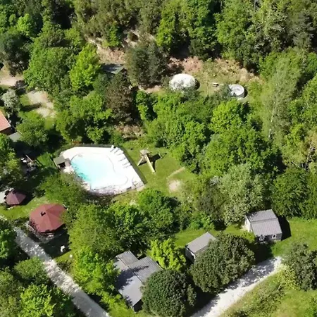 6 Personnes Avec Terrasse - Api-1-52-233 *